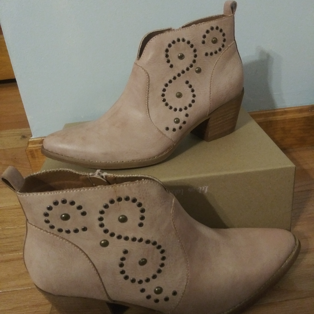 Pointed Ankle Booties